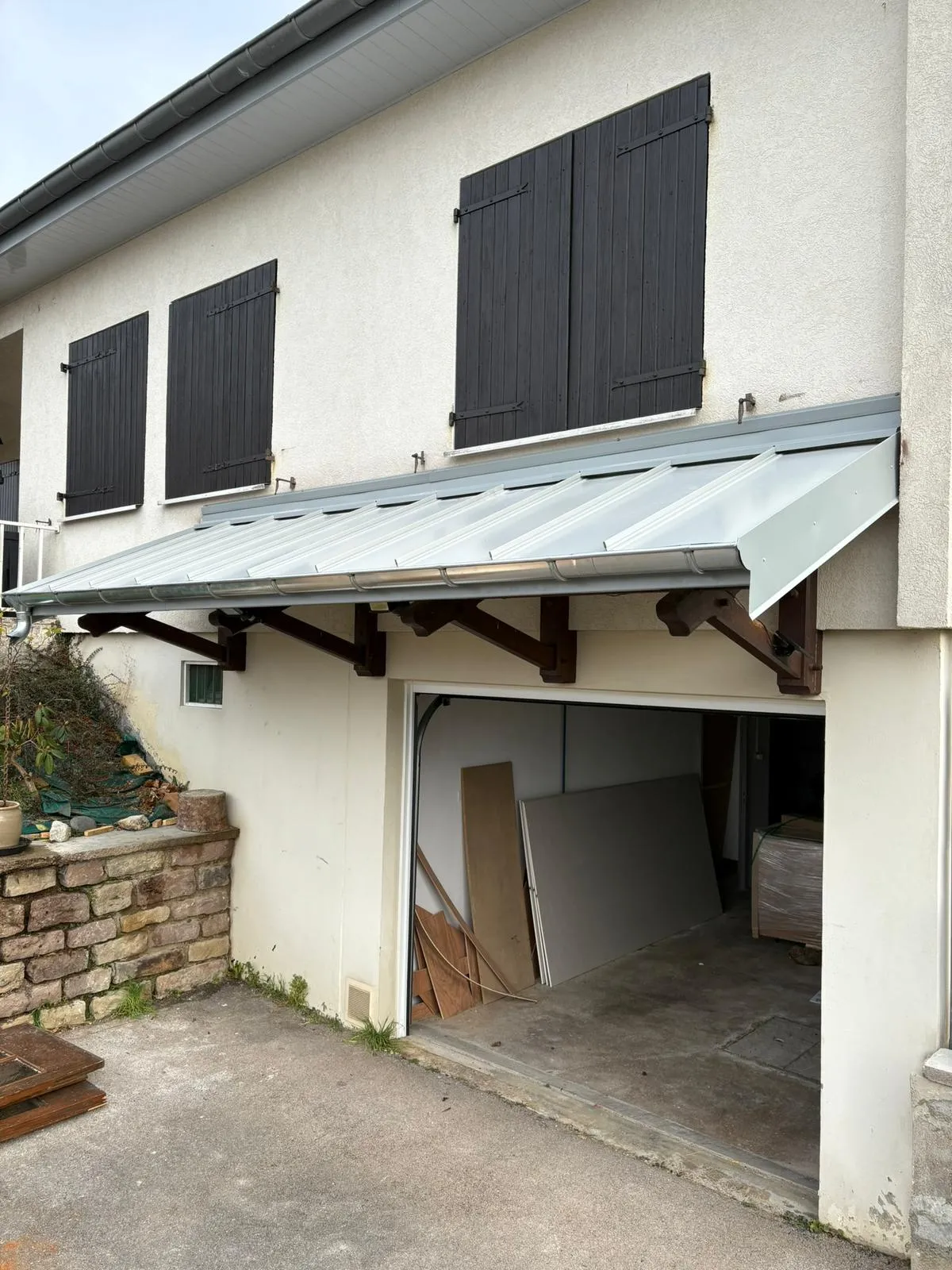 Réalisation C2S : auvent tôle